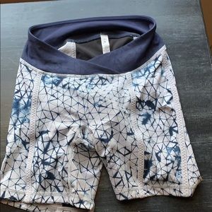 Lululemon bike shorts!